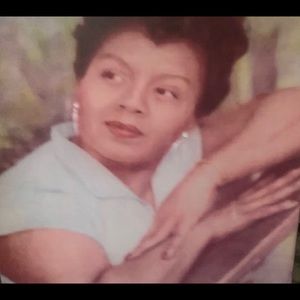 Meet your Posher, Temica